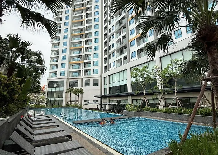 Căn 18a34 Toà S2 The Sapphire, Khách sạn hẻo lánh