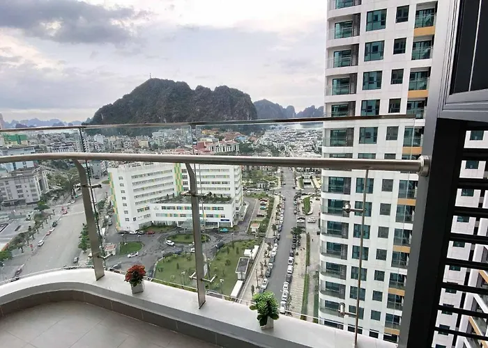 Căn 18a34 Toà S2 The Sapphire, Khách sạn hẻo lánh
